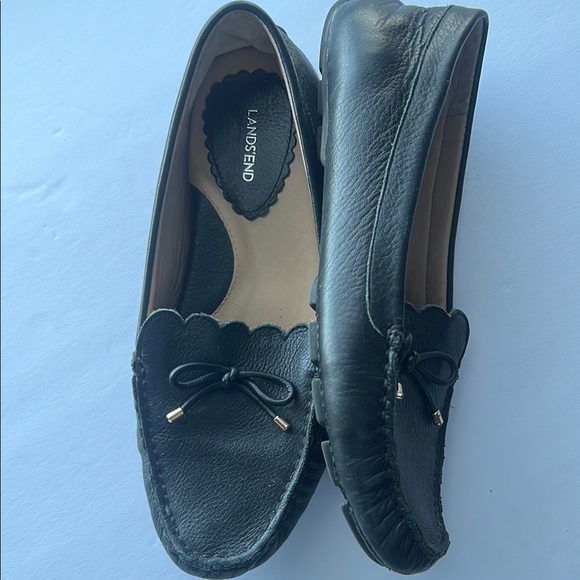 Lands' End Black Flats Driver Loafers with Scalloped Edges - Picture 6 of 9